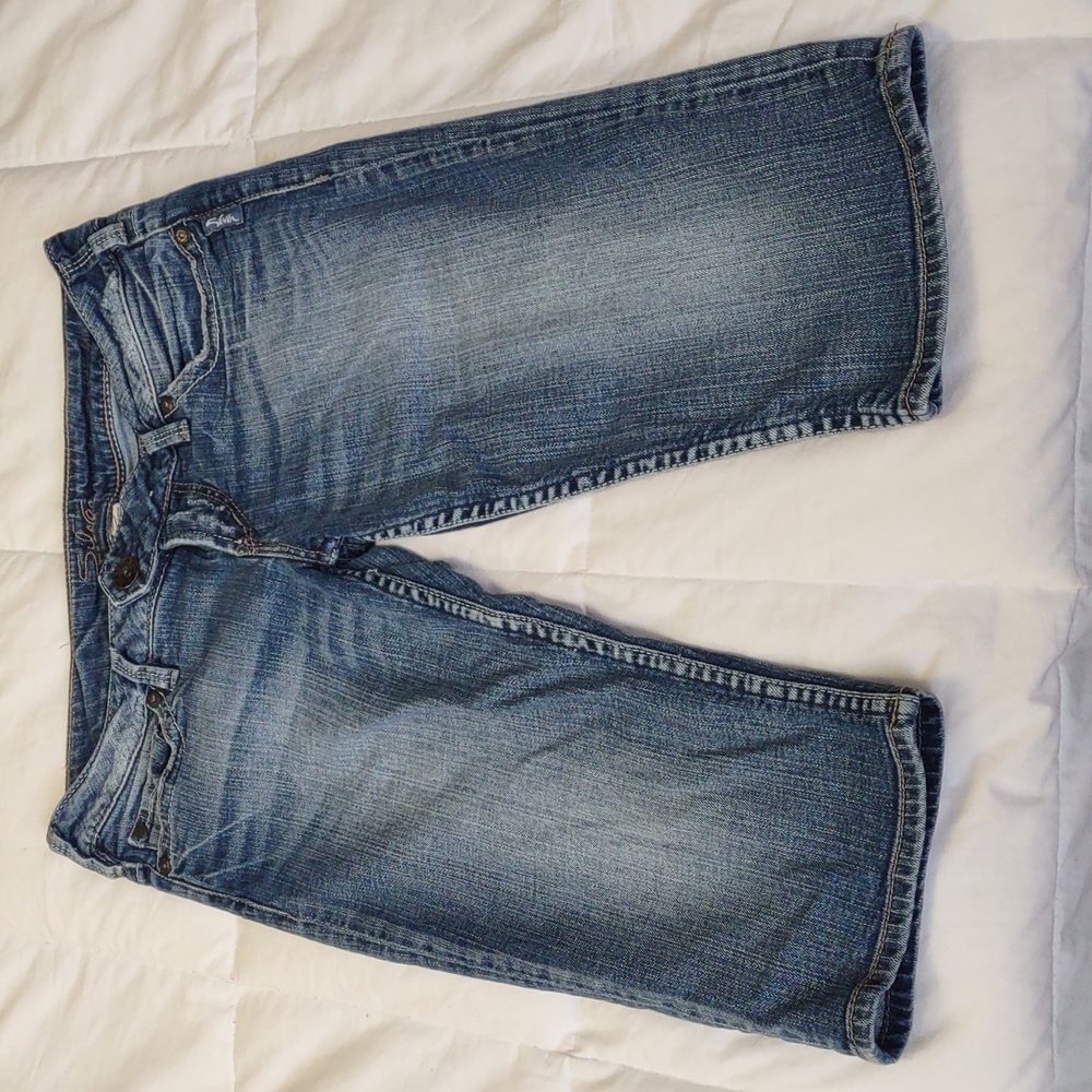 Capris